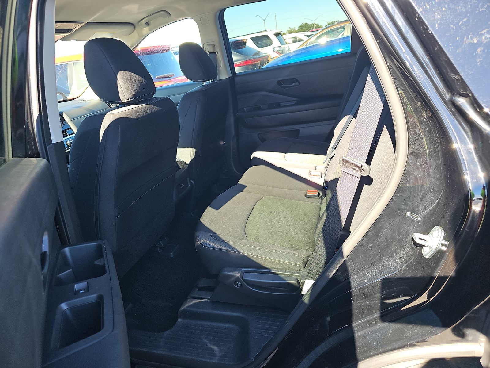 2024 Nissan Pathfinder SV FWD