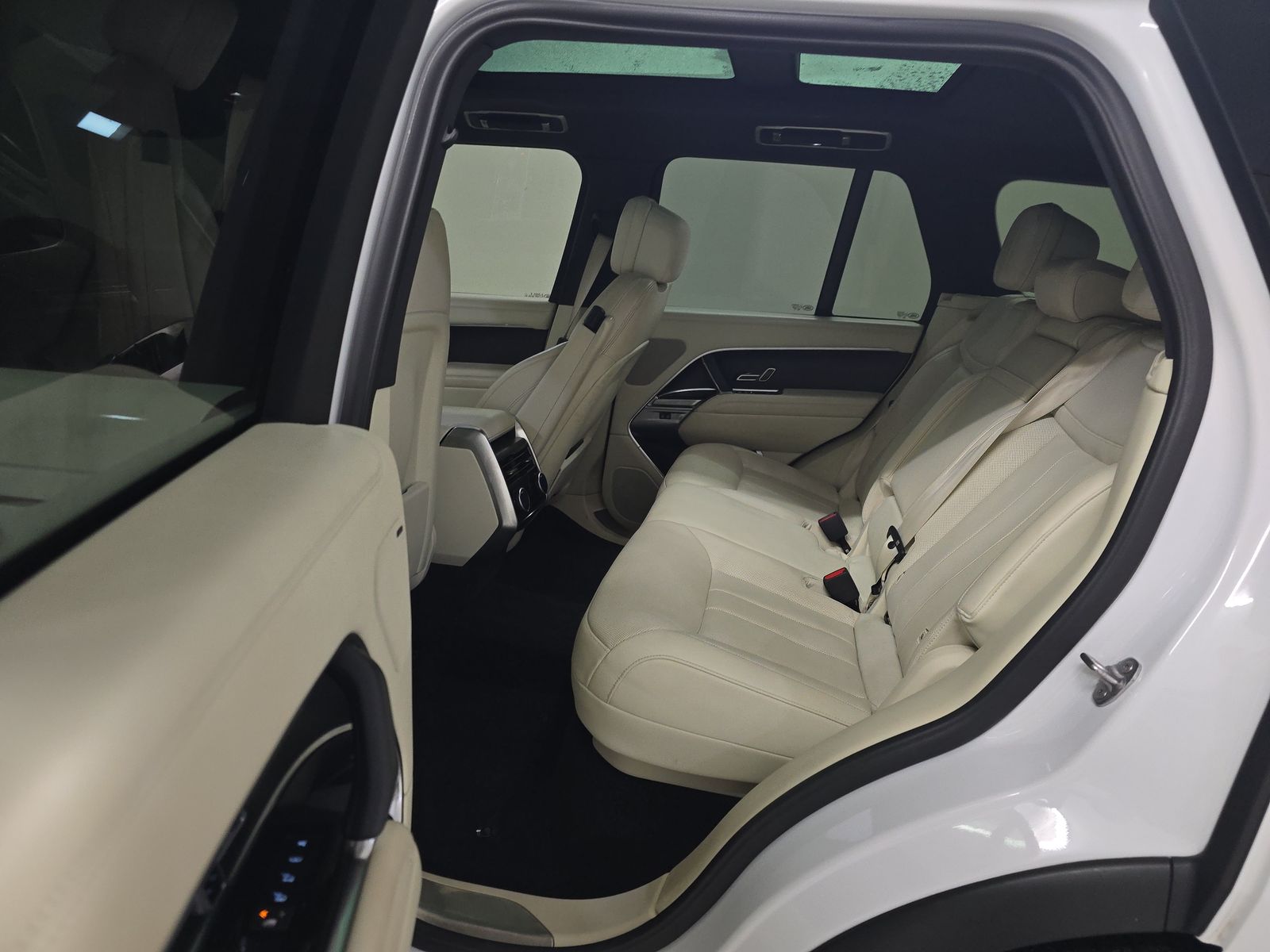 2023 Land Rover Range Rover SE AWD