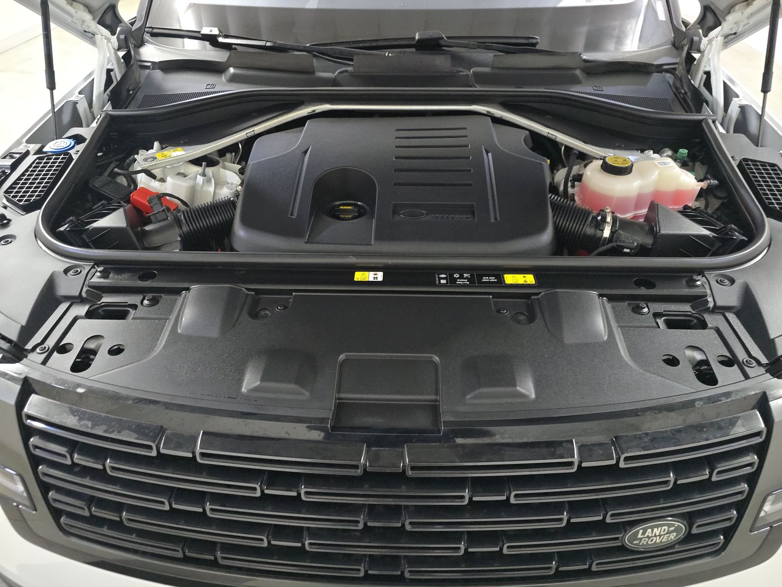 2023 Land Rover Range Rover SE AWD