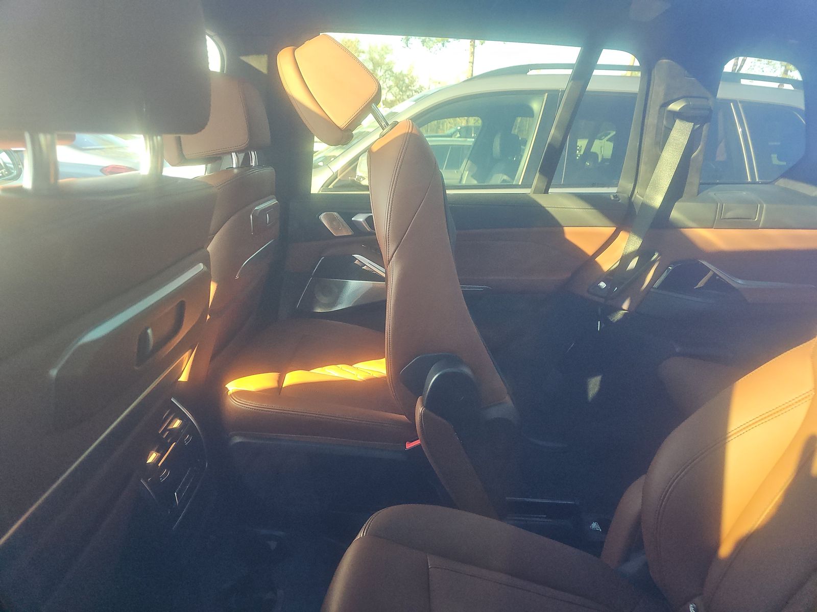 2025 BMW X7 M60i AWD