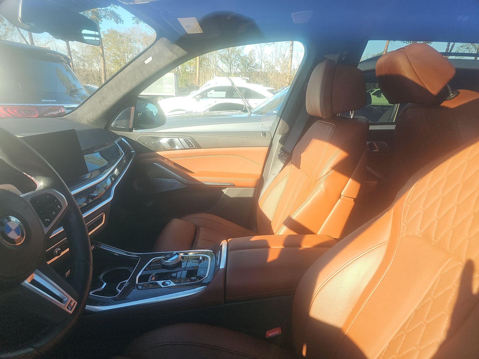 2025 BMW X7 M60i AWD