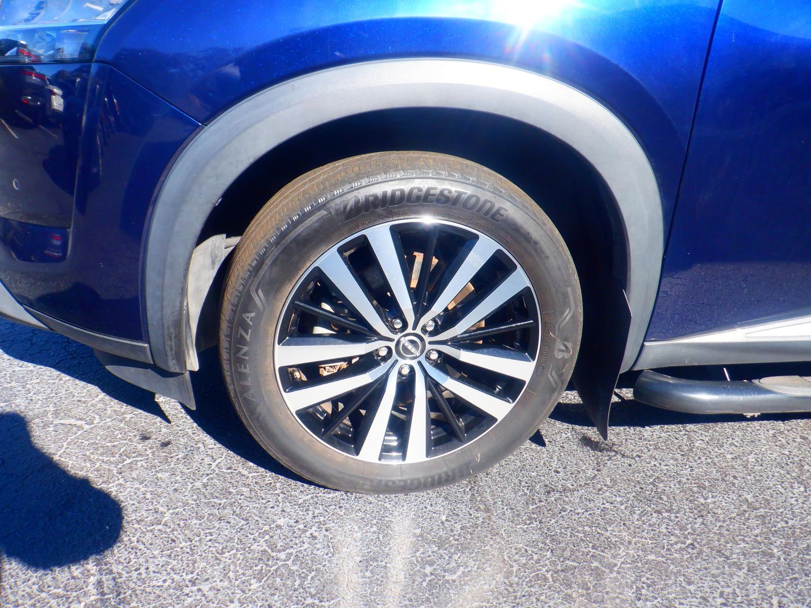 2023 Nissan Pathfinder Platinum FWD