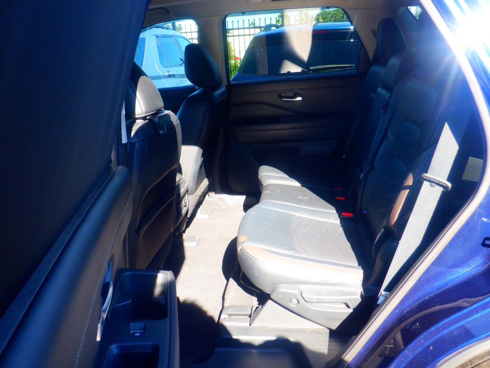 2023 Nissan Pathfinder Platinum FWD