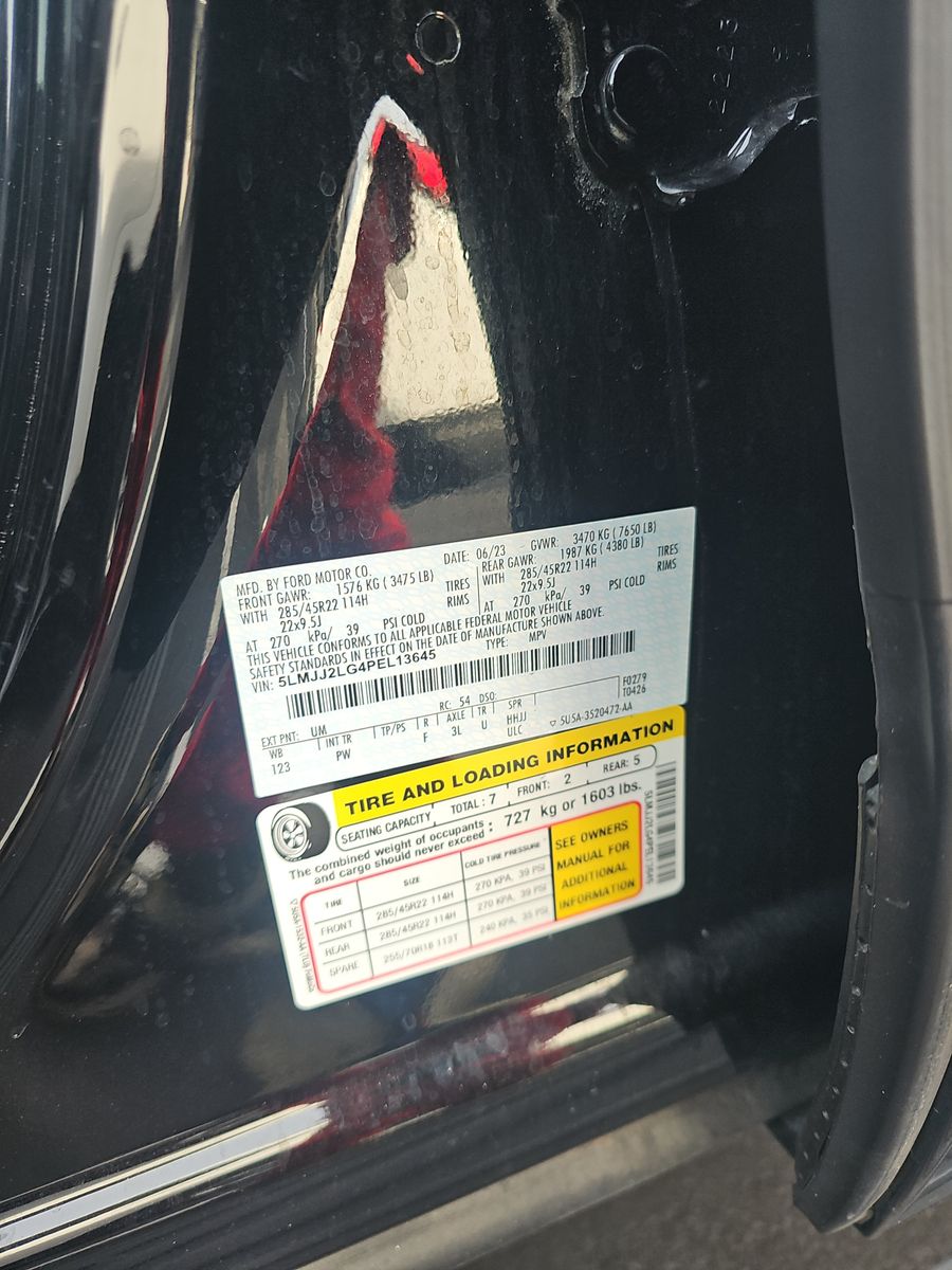 2023 Lincoln Navigator Reserve AWD