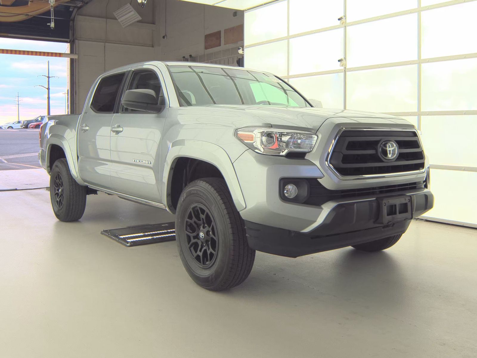 2022 Toyota Tacoma SR5 AWD