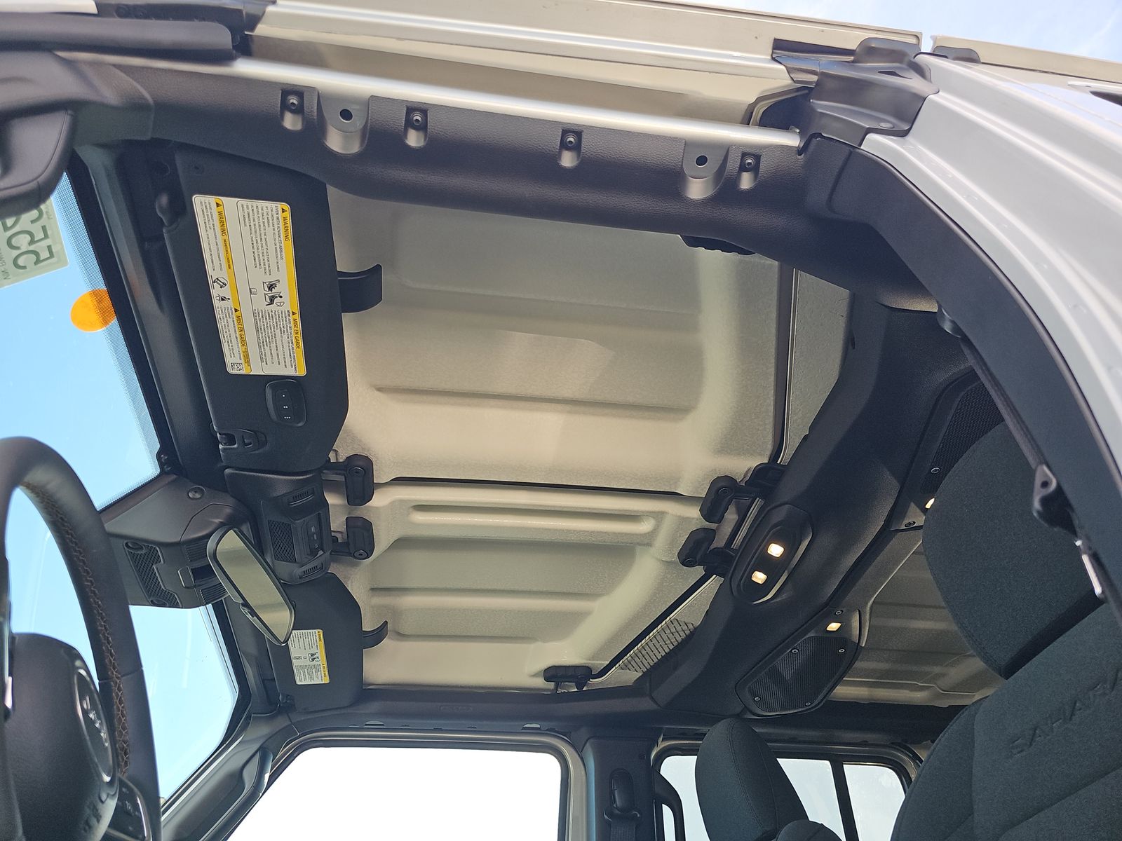 2024 Jeep Wrangler Sahara AWD