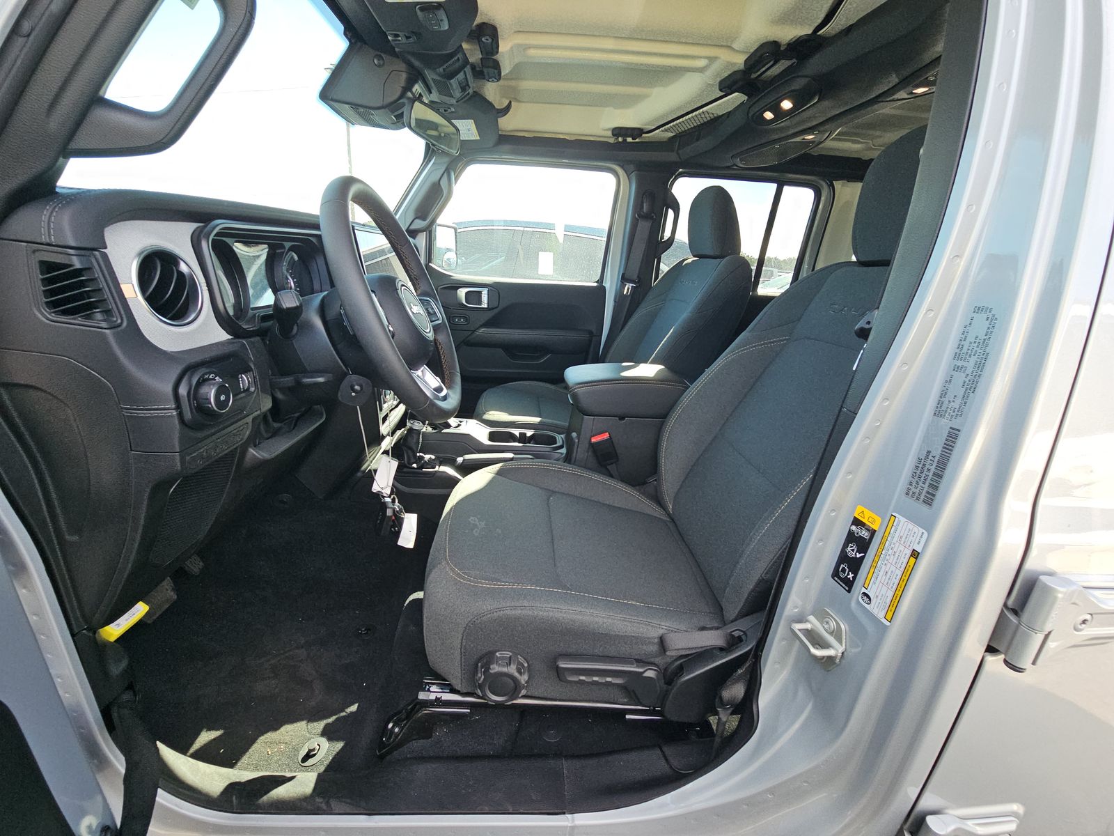 2024 Jeep Wrangler Sahara AWD