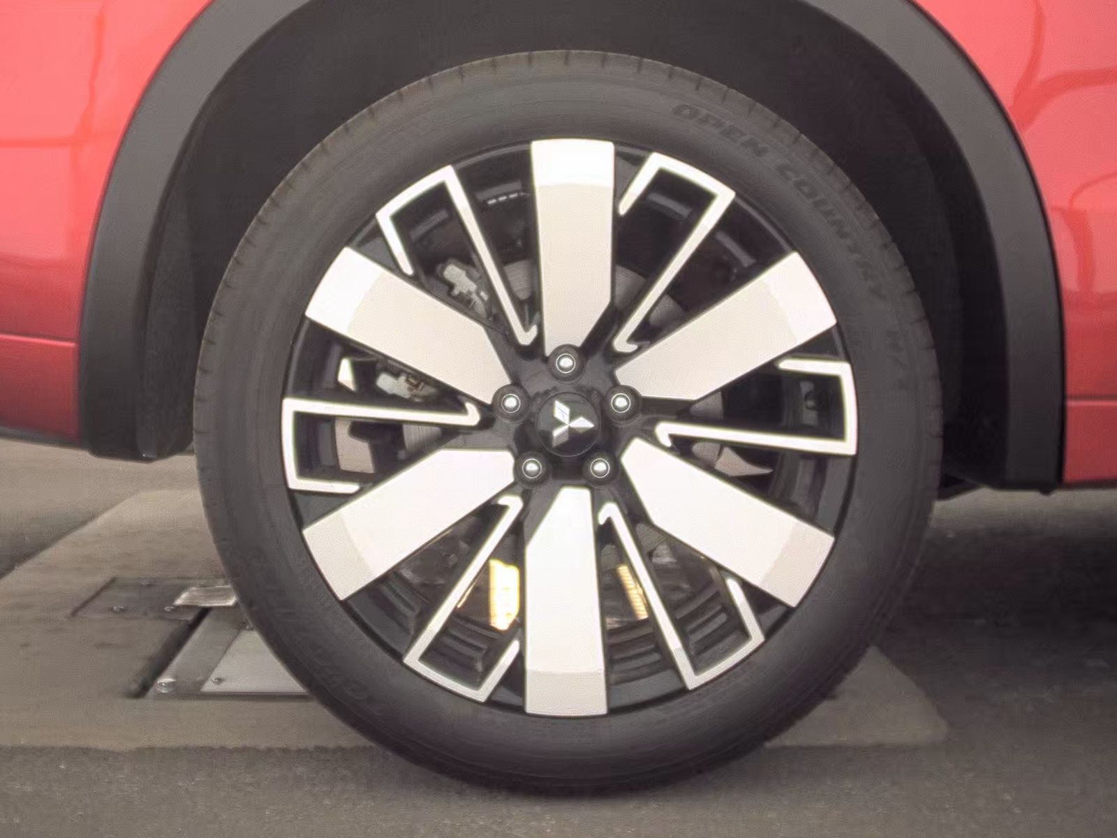 2025 Mitsubishi Outlander SEL FWD