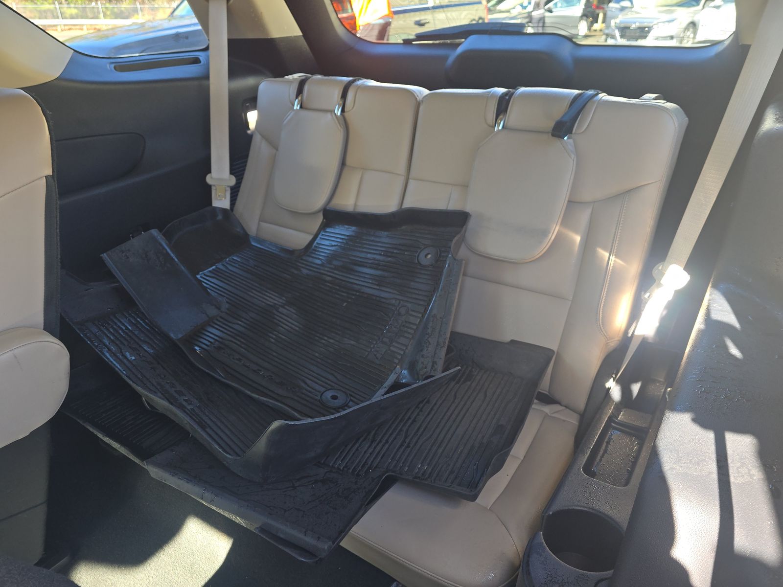 2022 Ford Explorer XLT RWD