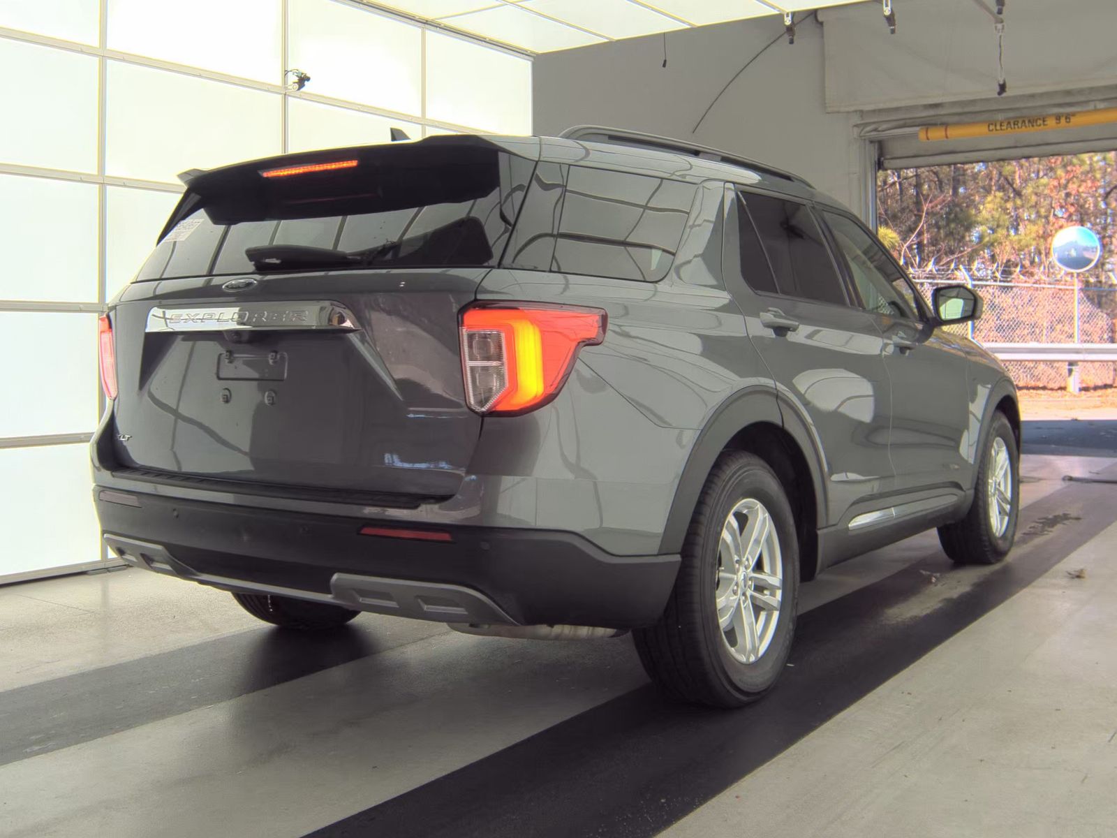 2022 Ford Explorer XLT RWD