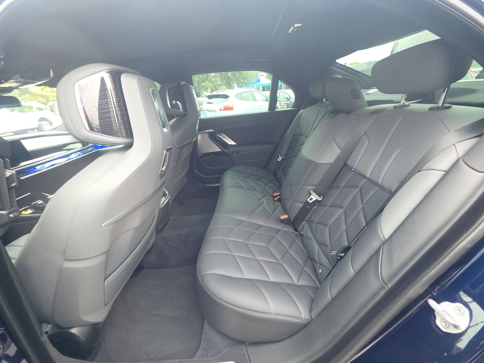 2025 BMW 7 Series 760i xDrive AWD