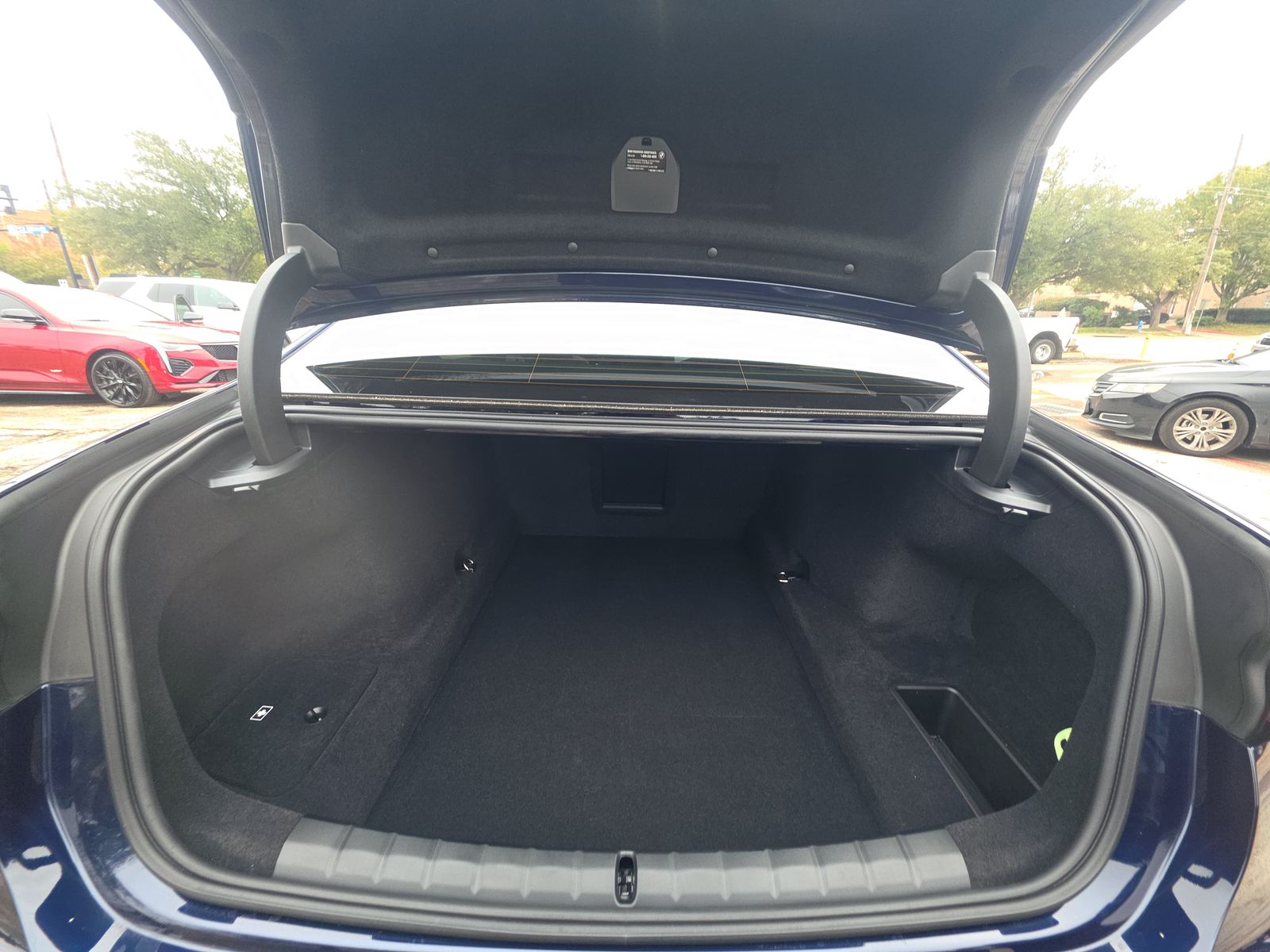 2025 BMW 7 Series 760i xDrive AWD