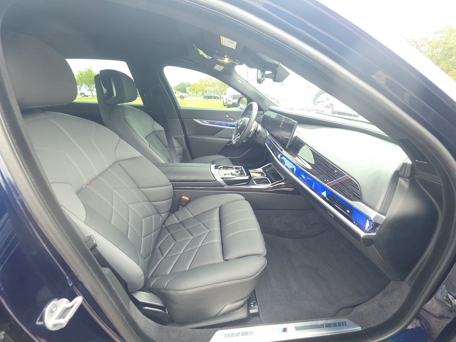 2025 BMW 7 Series 760i xDrive AWD