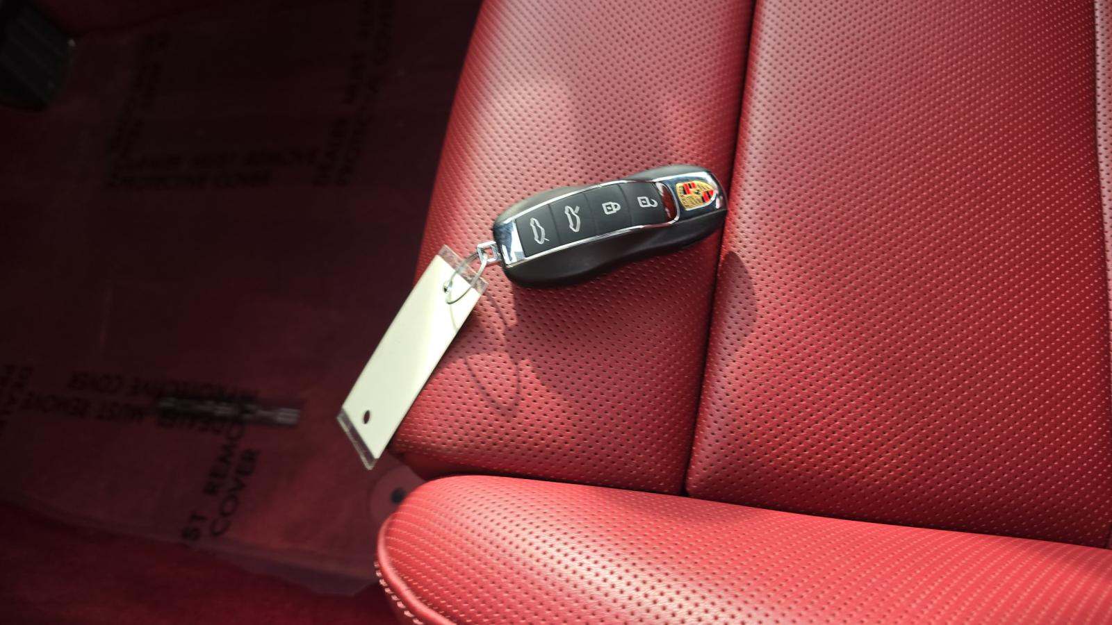 2024 Porsche 718 Cayman Base RWD