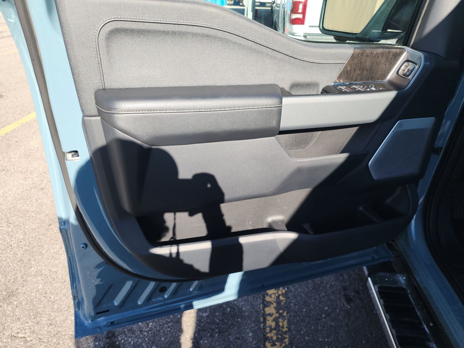 2023 Ford F-150 Lariat AWD