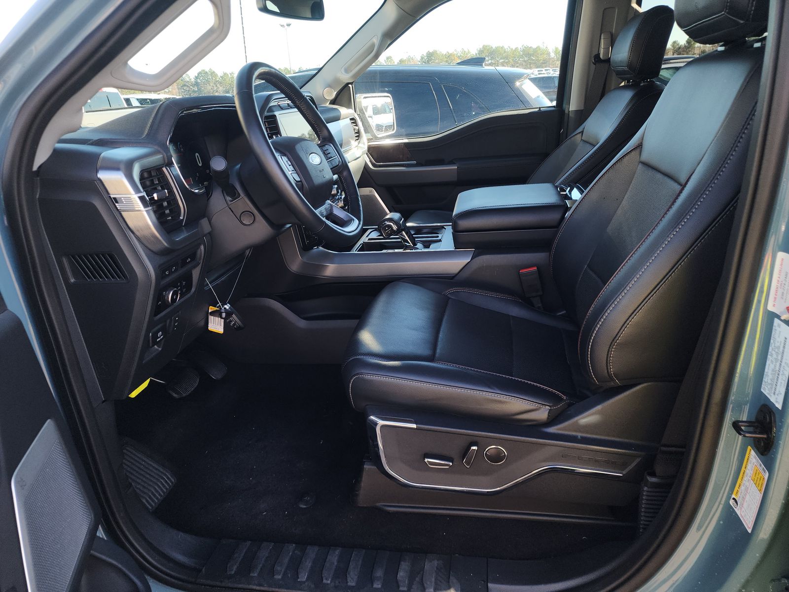 2023 Ford F-150 Lariat AWD