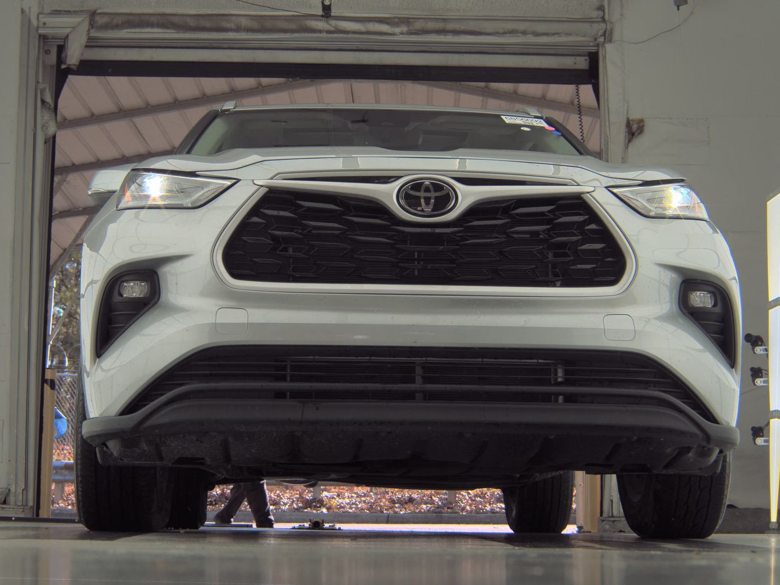 2024 Toyota Highlander XLE FWD