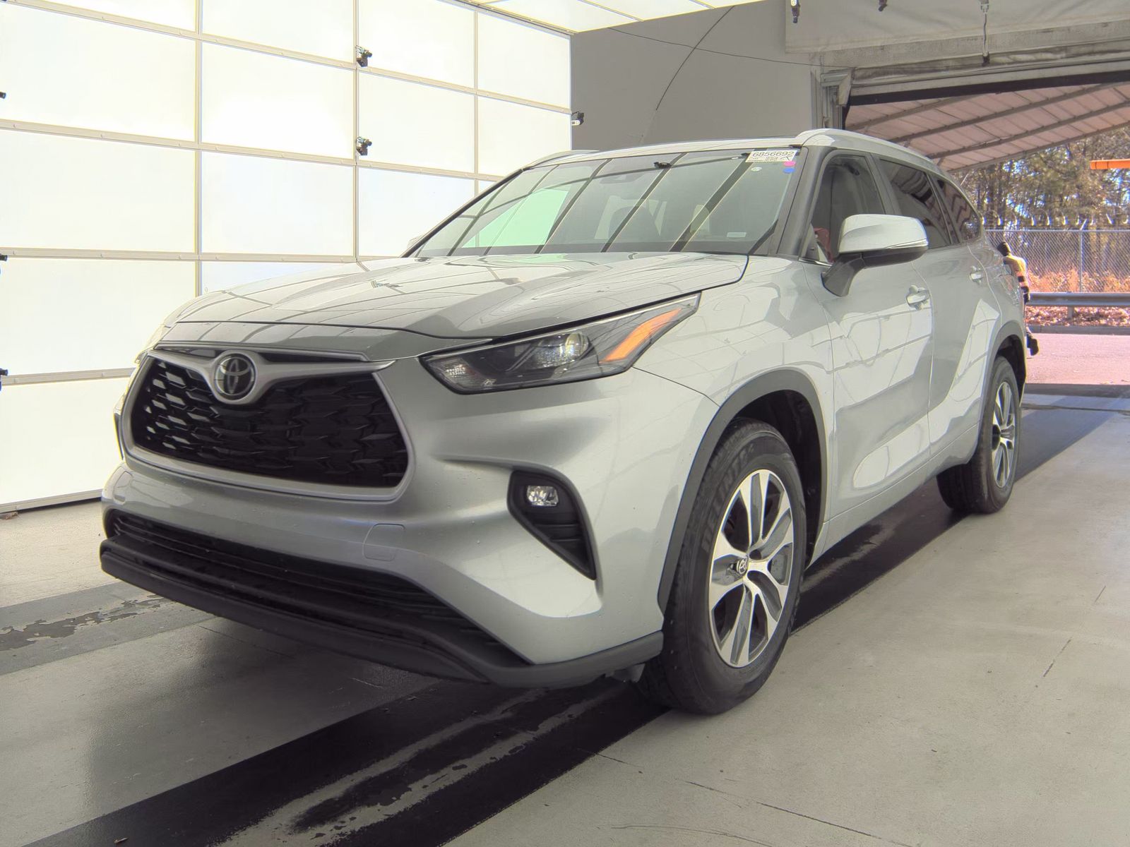 2024 Toyota Highlander XLE FWD