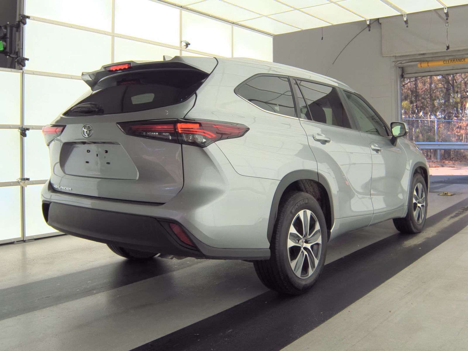 2024 Toyota Highlander XLE FWD