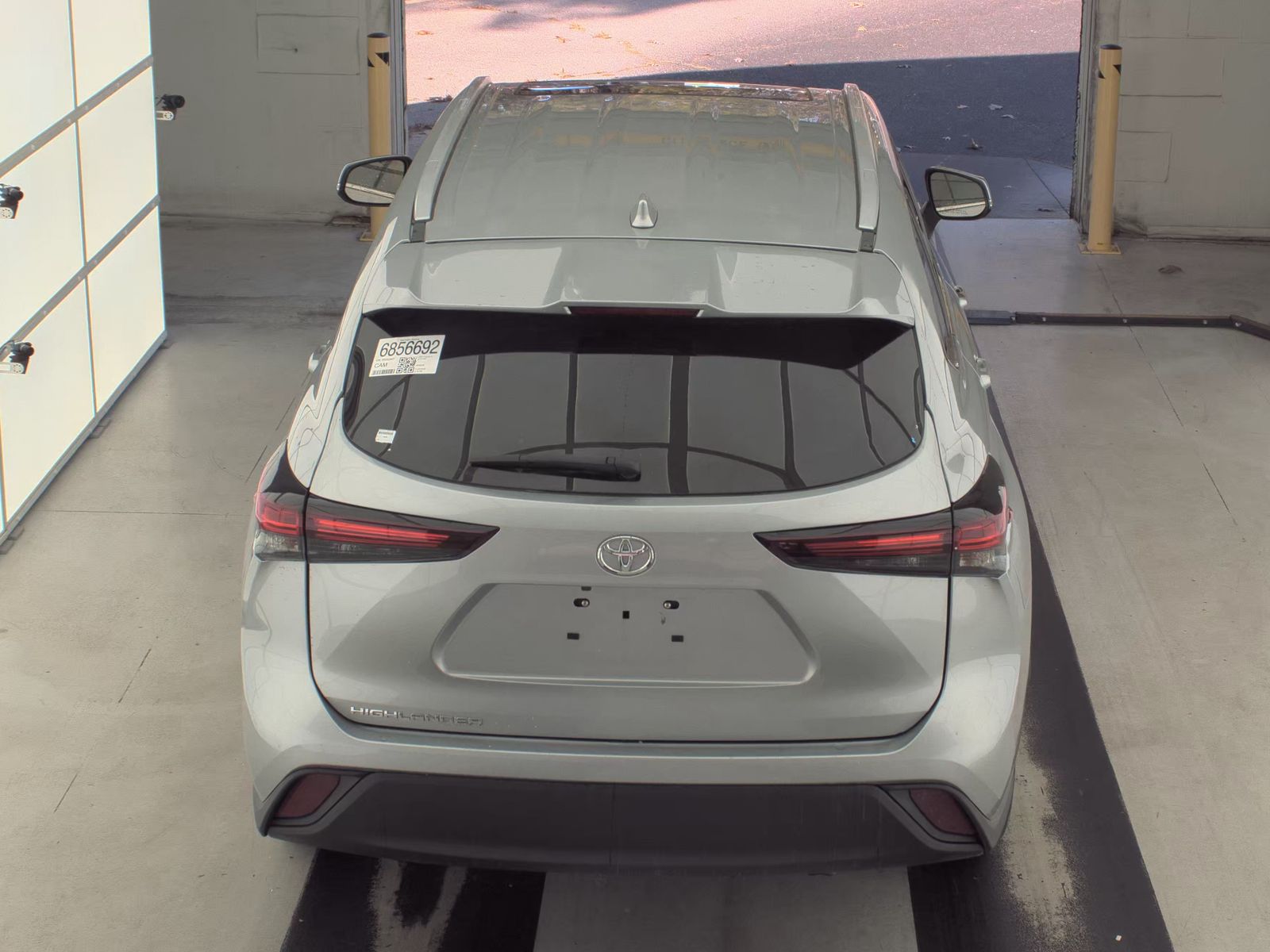 2024 Toyota Highlander XLE FWD