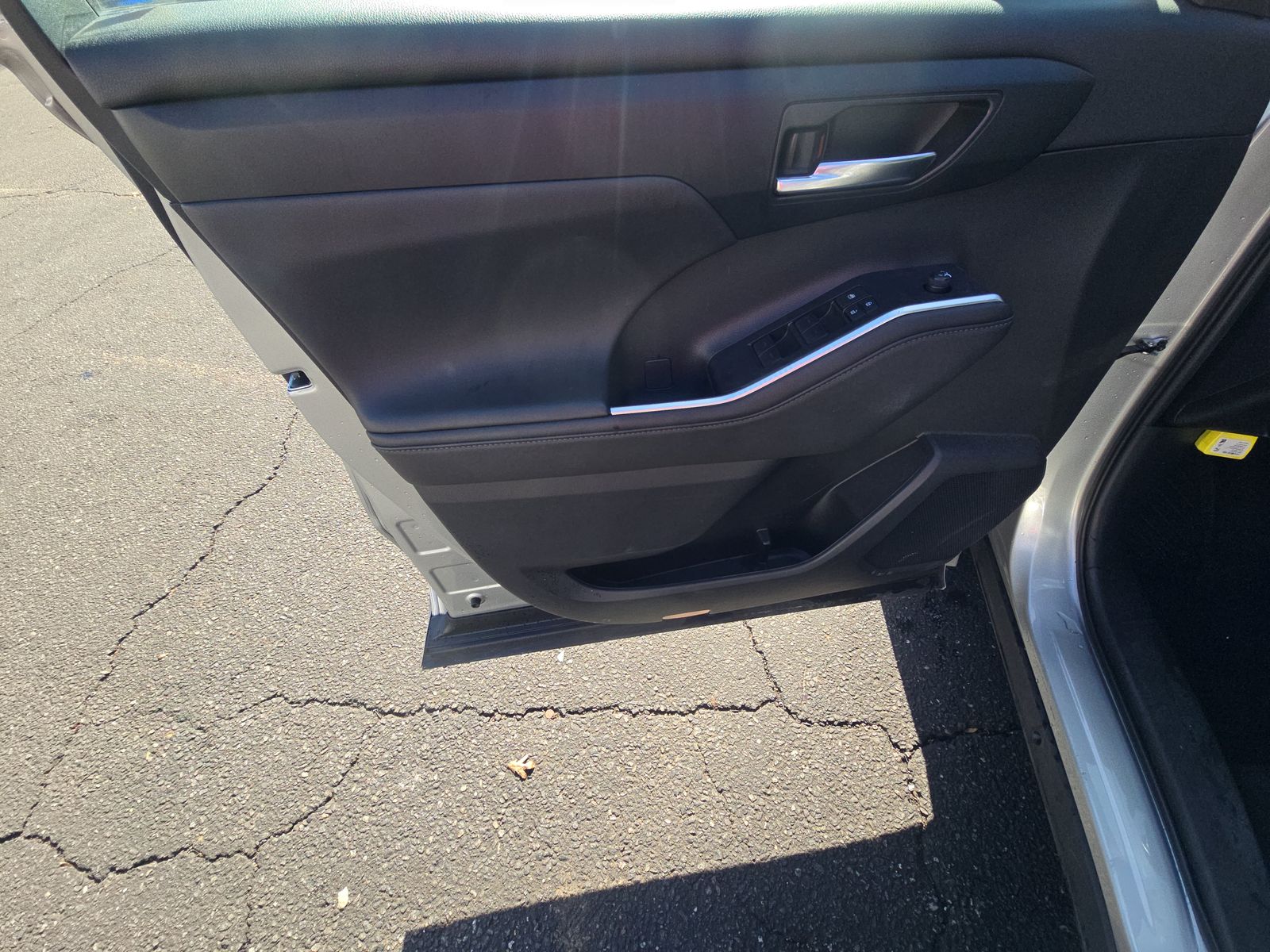 2024 Toyota Highlander XLE FWD