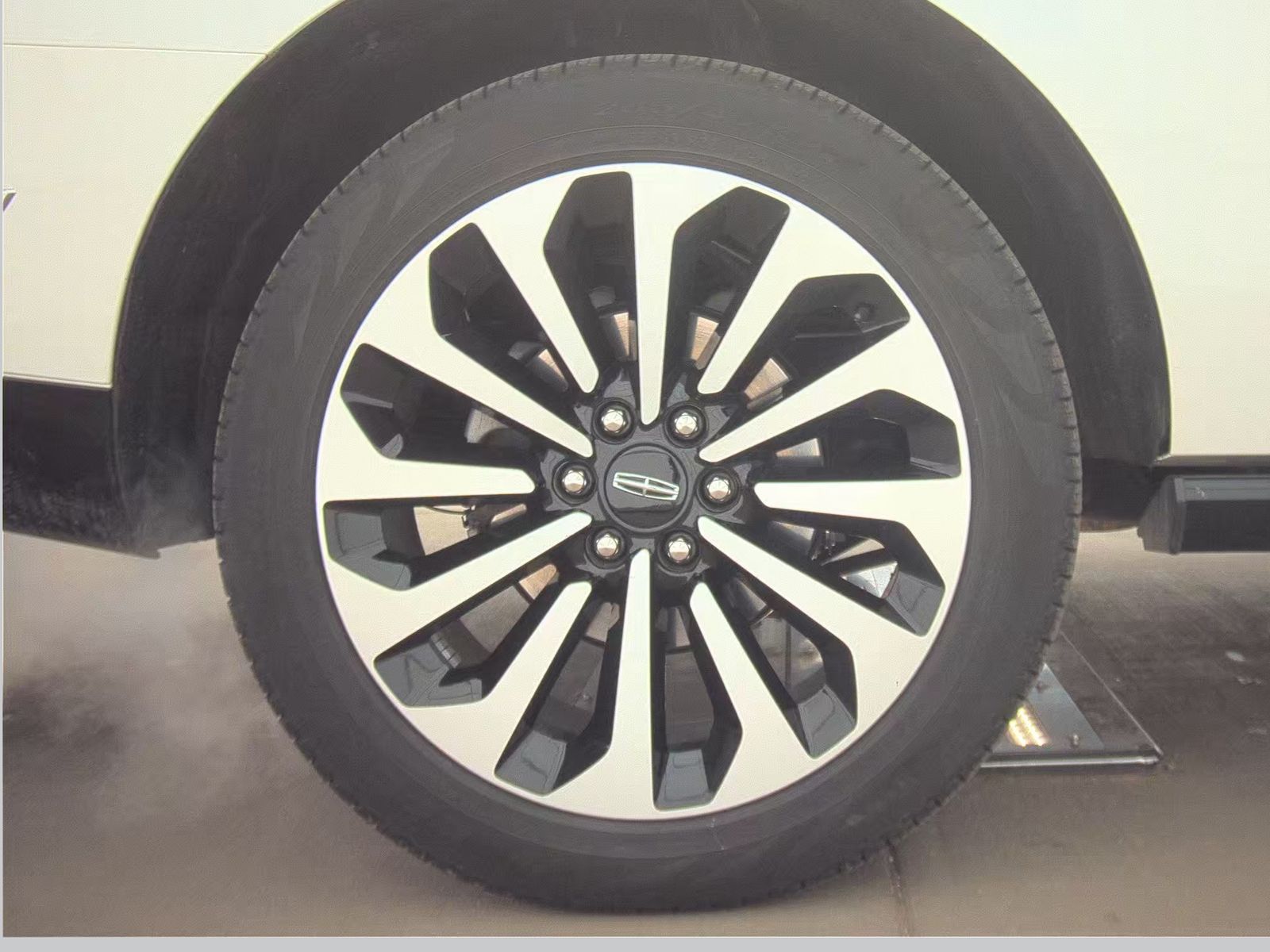 2023 Lincoln Navigator Reserve AWD