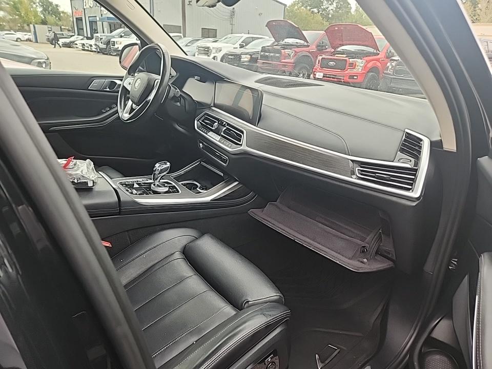 2022 BMW X7 xDrive40i AWD