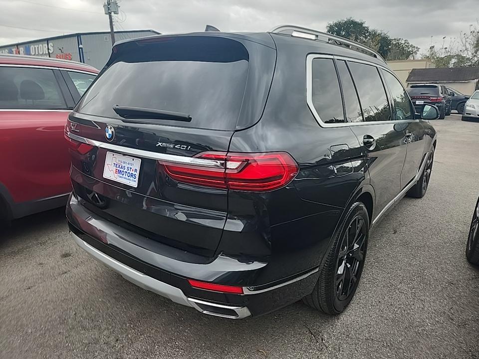 2022 BMW X7 xDrive40i AWD