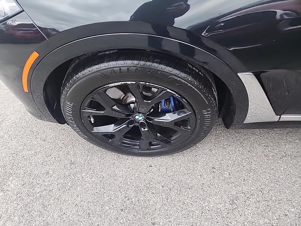 2022 BMW X7 xDrive40i AWD