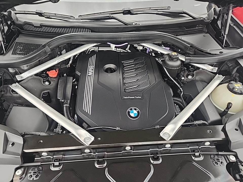 2022 BMW X7 xDrive40i AWD