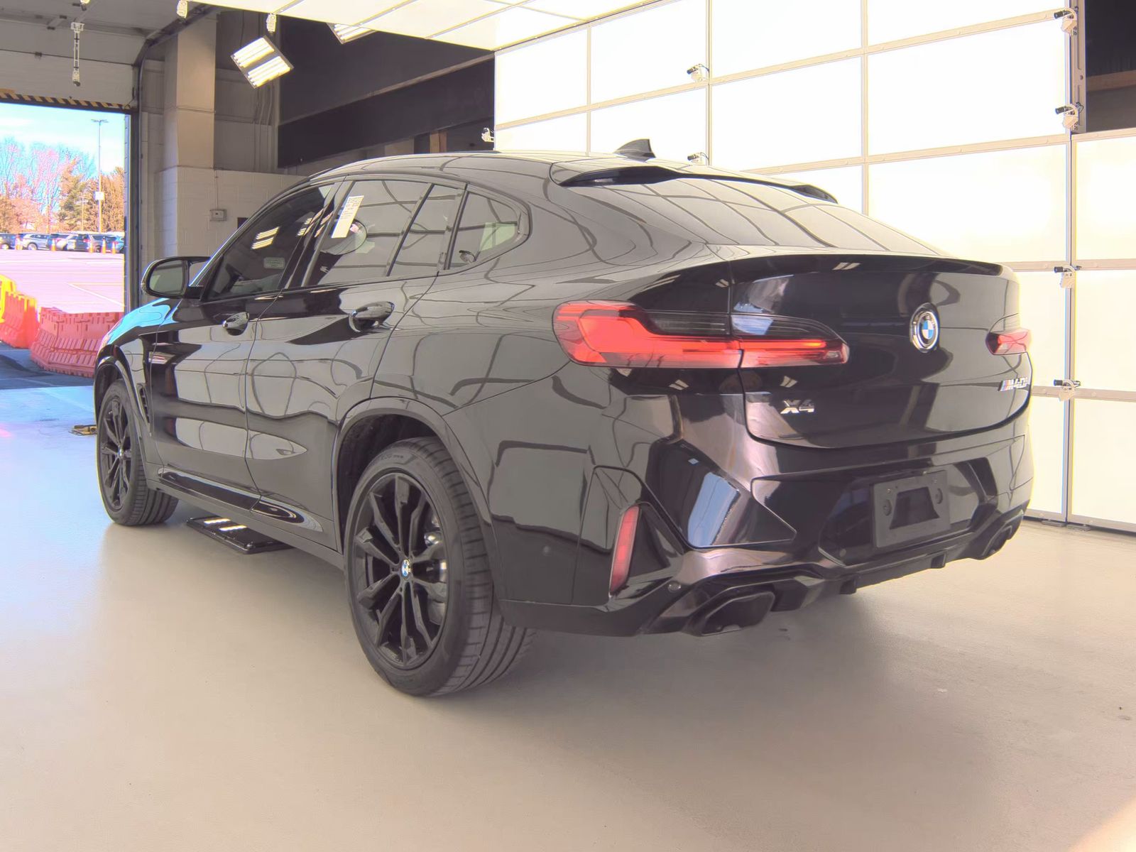2023 BMW X4 M40i AWD