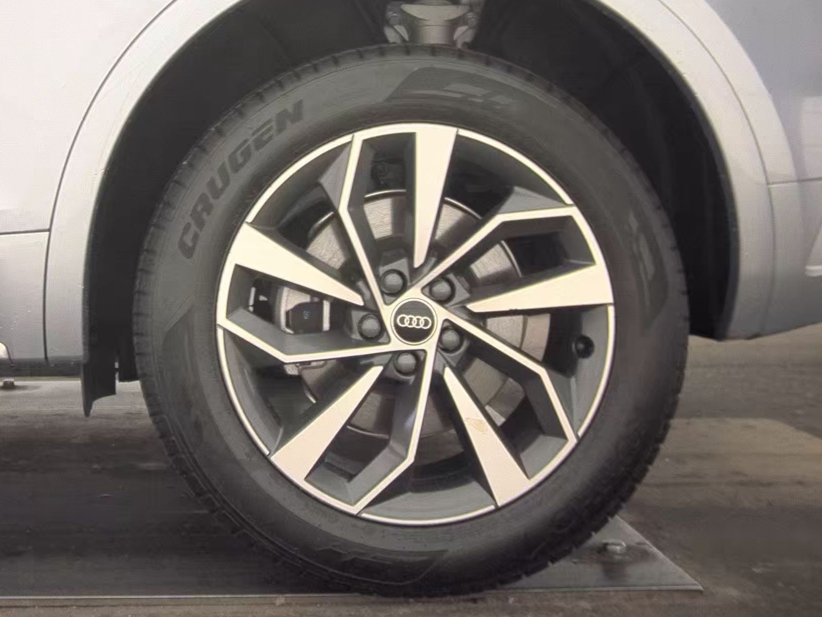 2024 Audi Q5 S line Premium Plus AWD