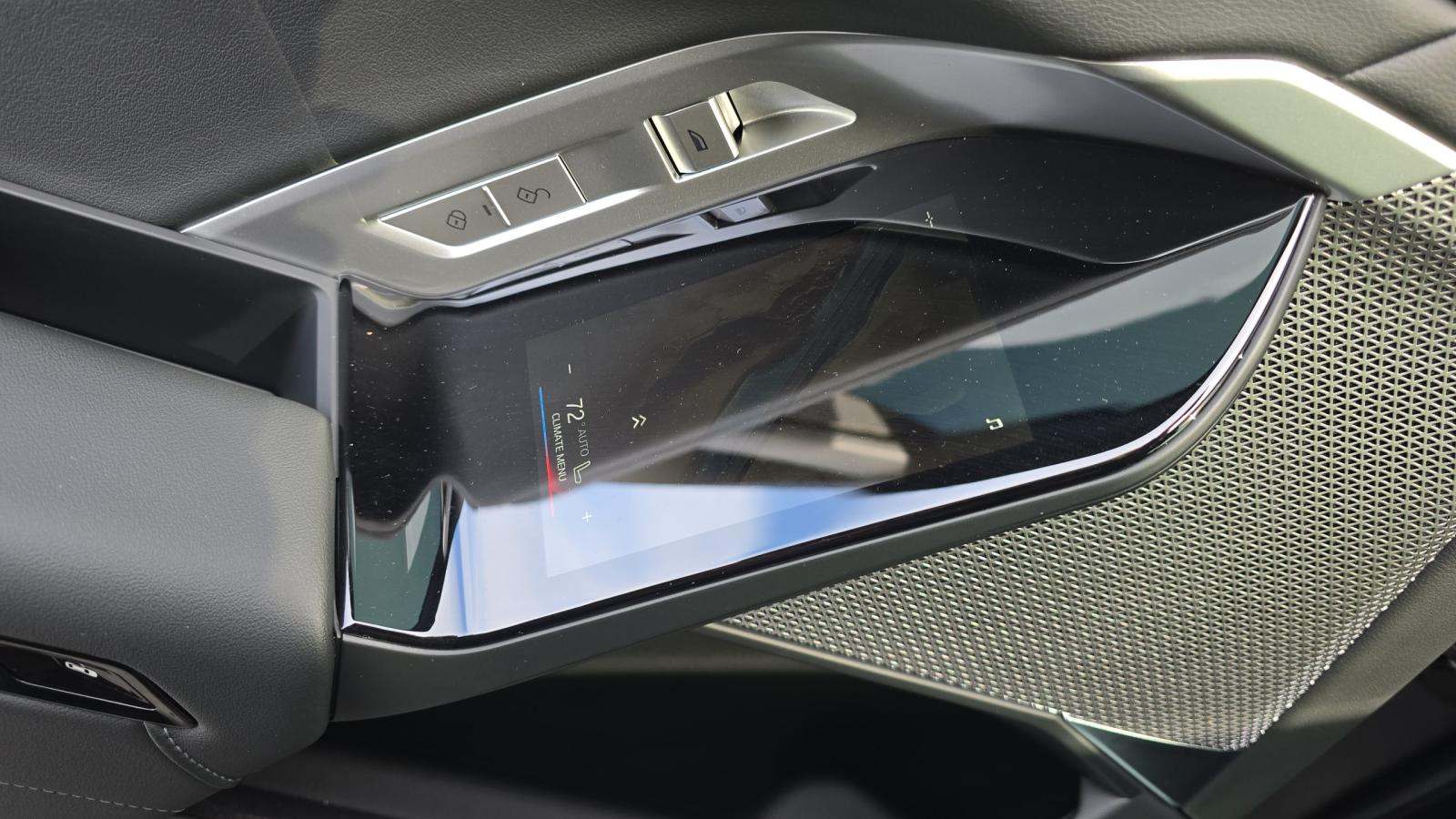 2025 BMW 7 Series 740i RWD