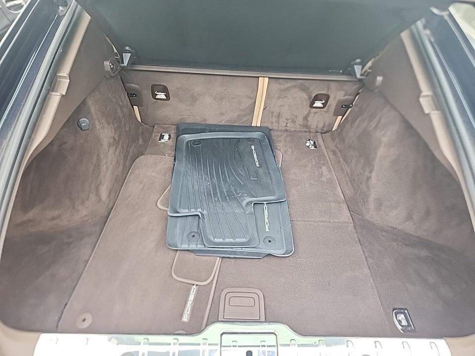 2018 Porsche Panamera 4 AWD