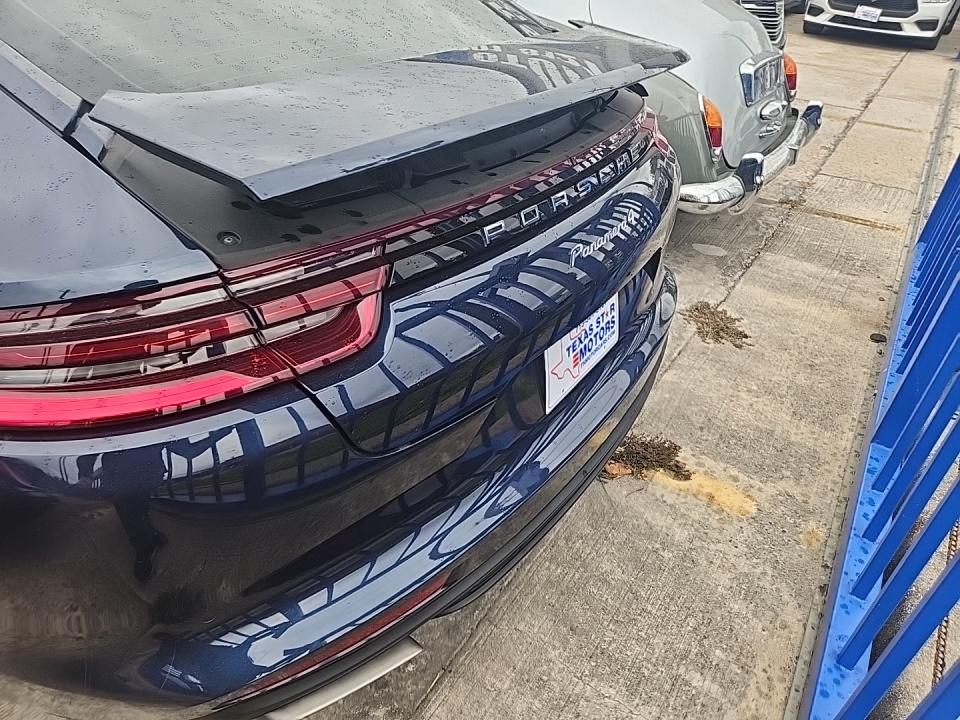 2018 Porsche Panamera 4 AWD