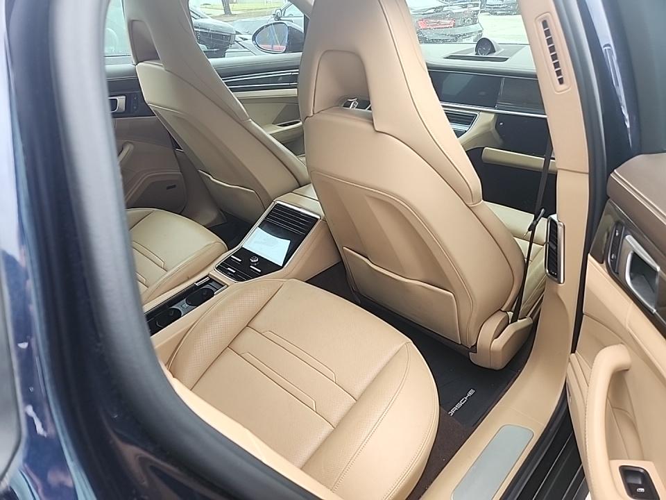 2018 Porsche Panamera 4 AWD
