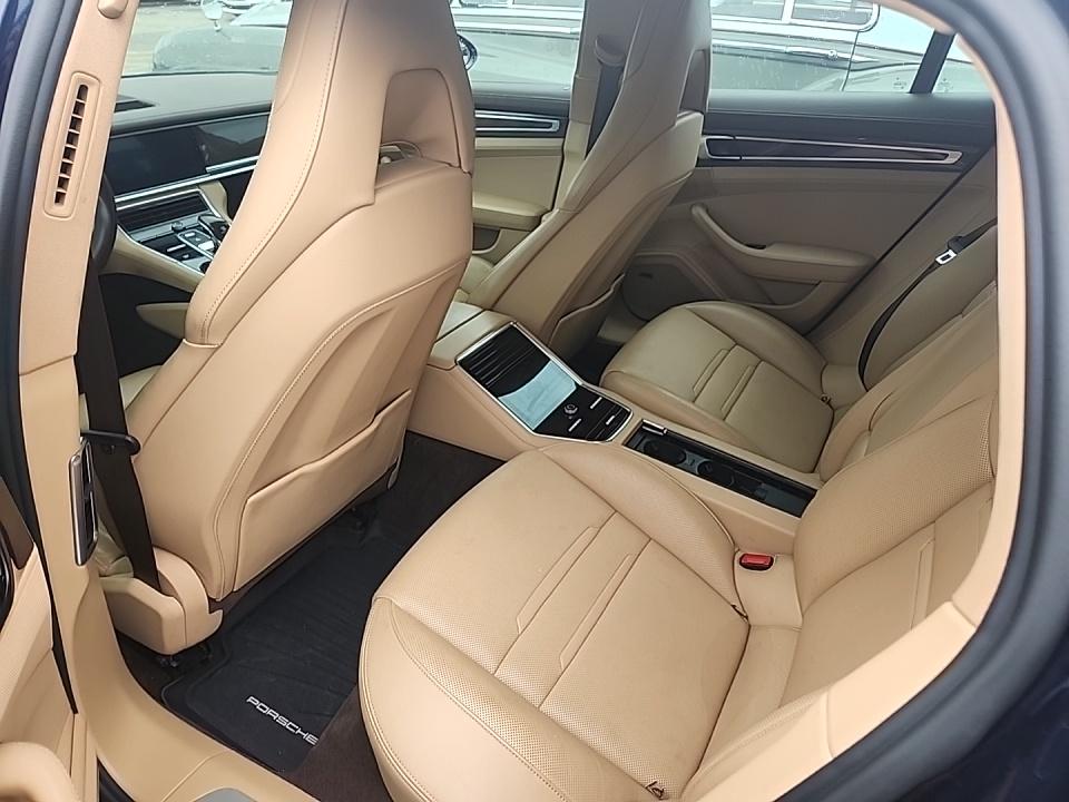 2018 Porsche Panamera 4 AWD