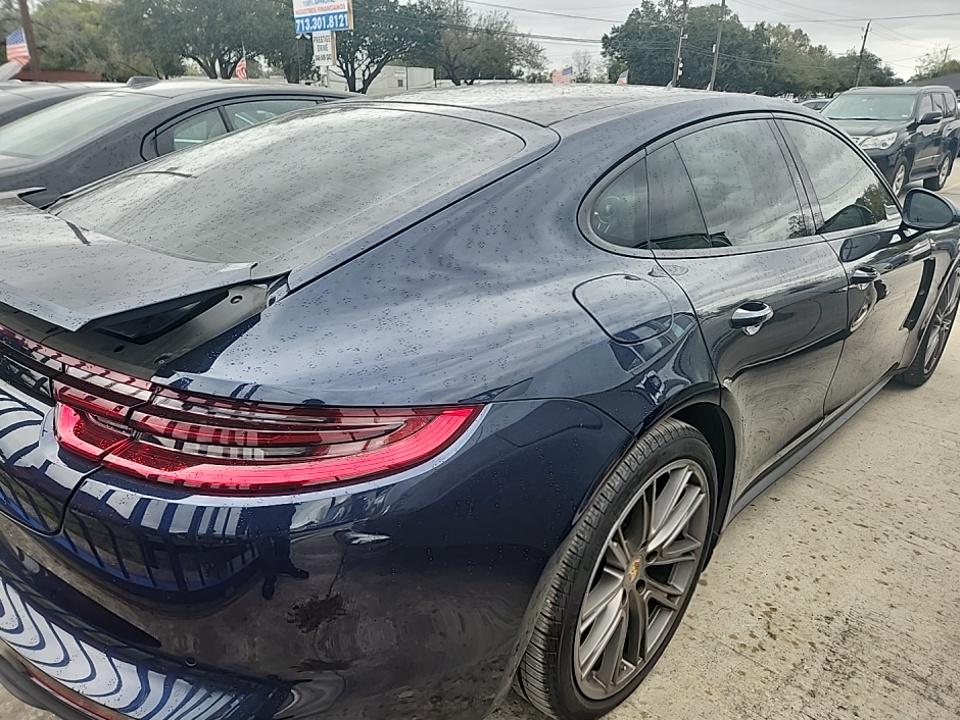 2018 Porsche Panamera 4 AWD