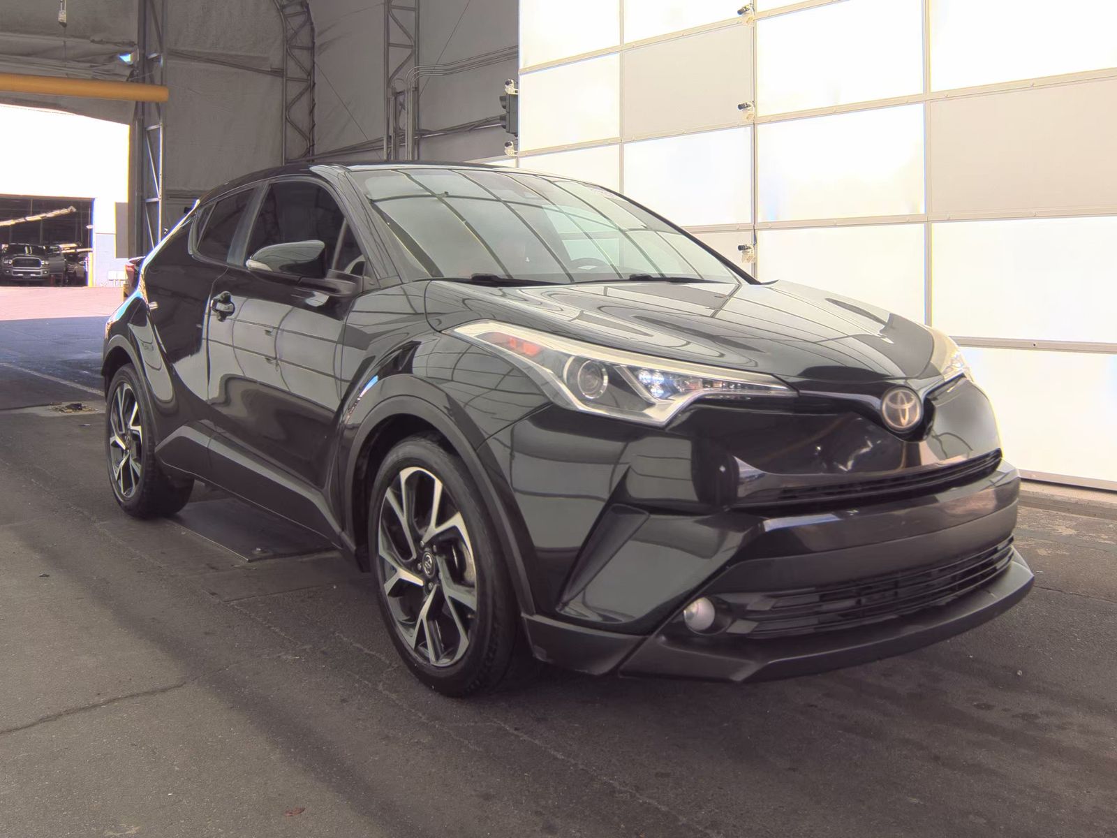 2018 Toyota C-HR XLE Premium FWD