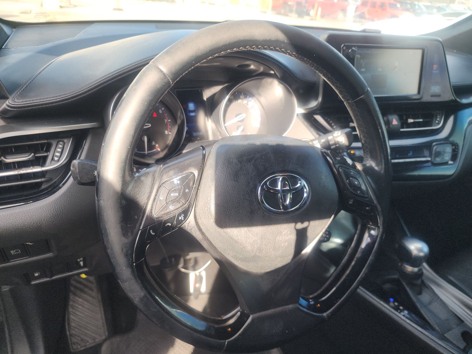 2018 Toyota C-HR XLE Premium FWD