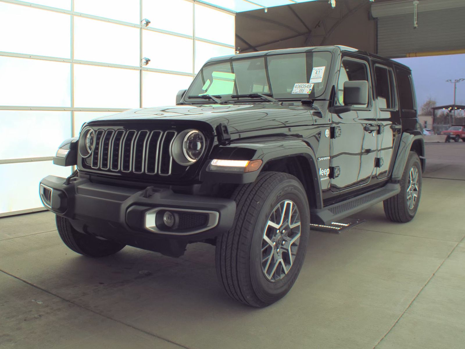2024 Jeep Wrangler Sahara AWD