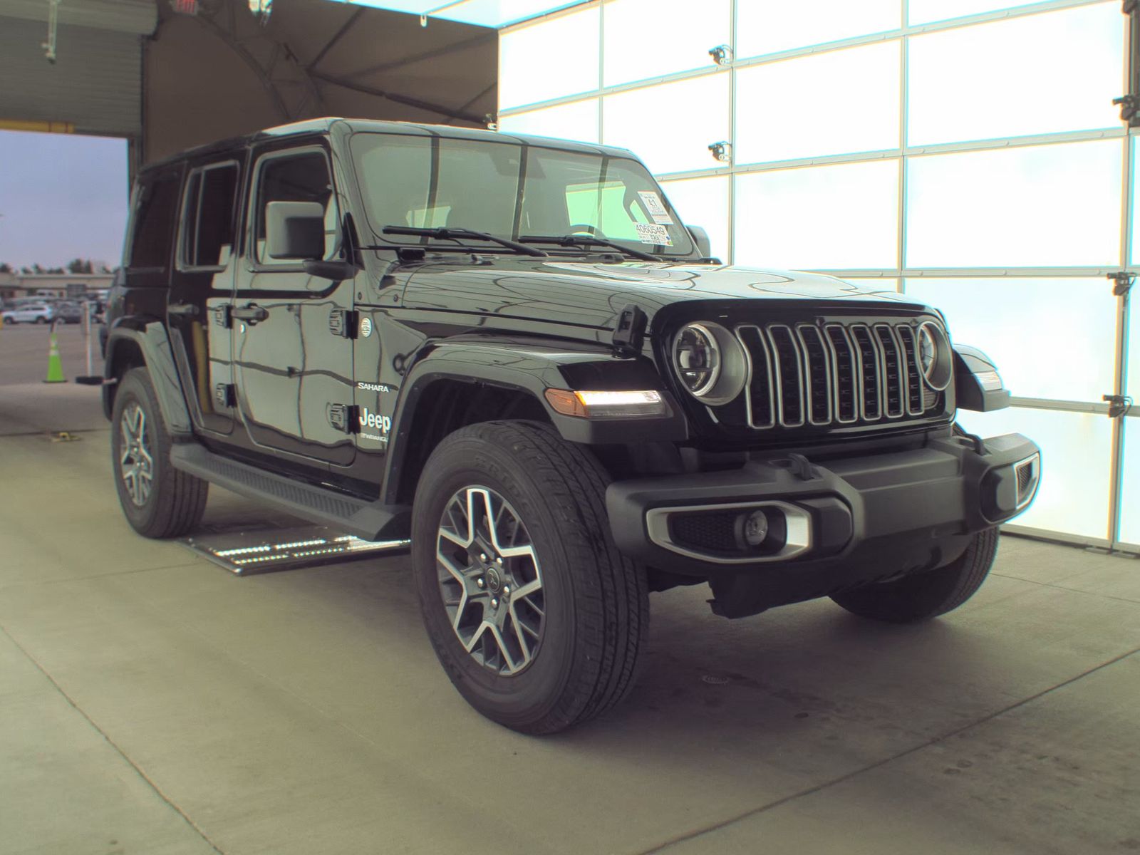 2024 Jeep Wrangler Sahara AWD