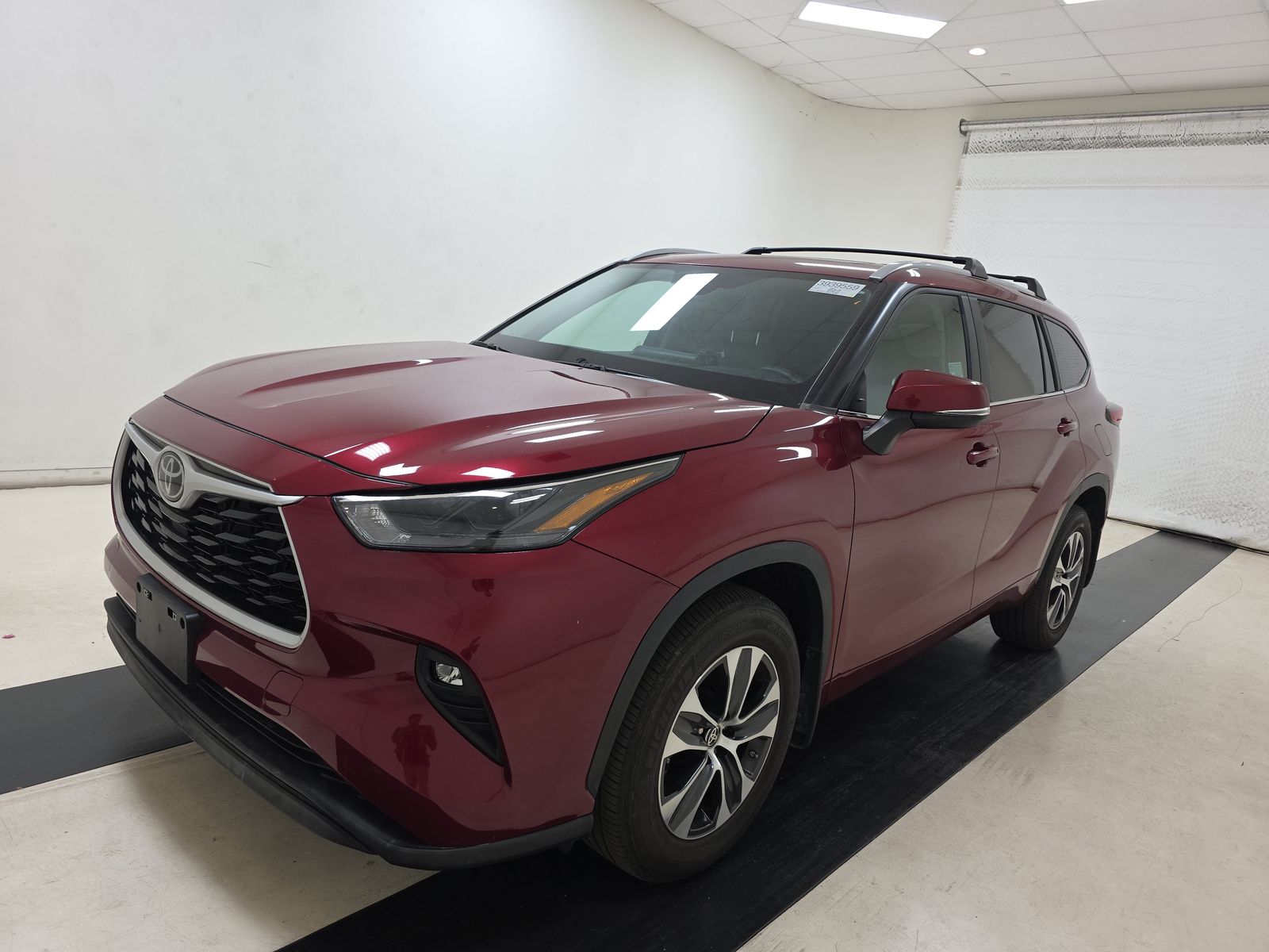 2023 Toyota Highlander XLE AWD