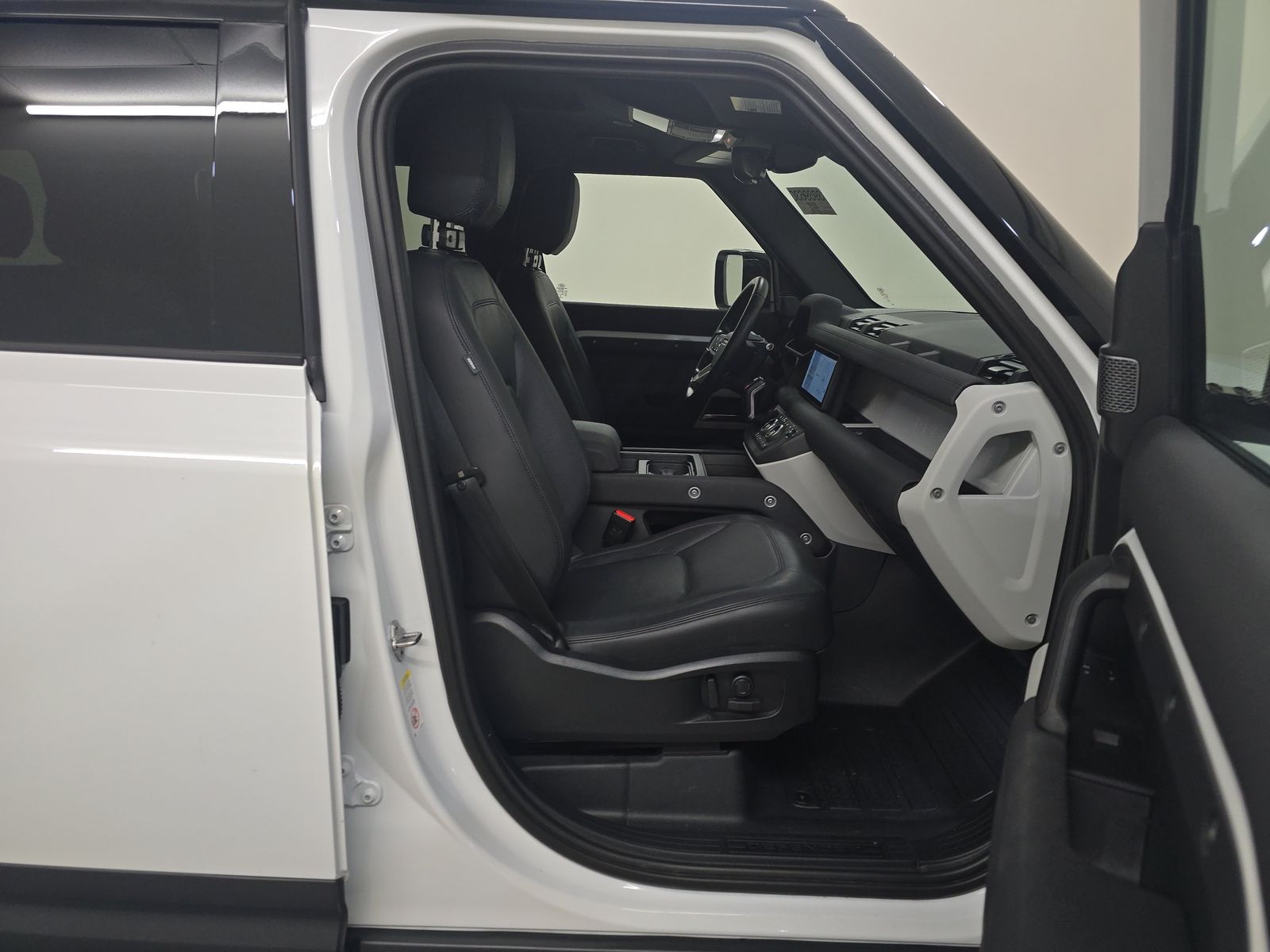 2023 Land Rover Defender 110 30th Anniversary Edition AWD