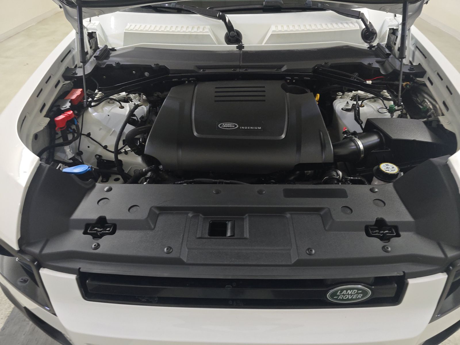 2023 Land Rover Defender 110 30th Anniversary Edition AWD