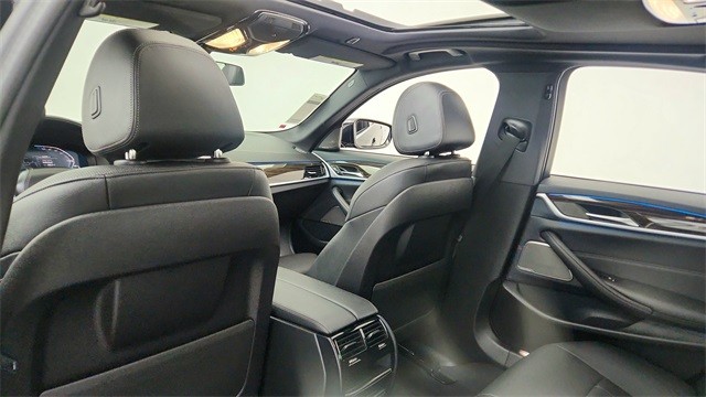 2023 BMW 5 Series 530e xDrive AWD