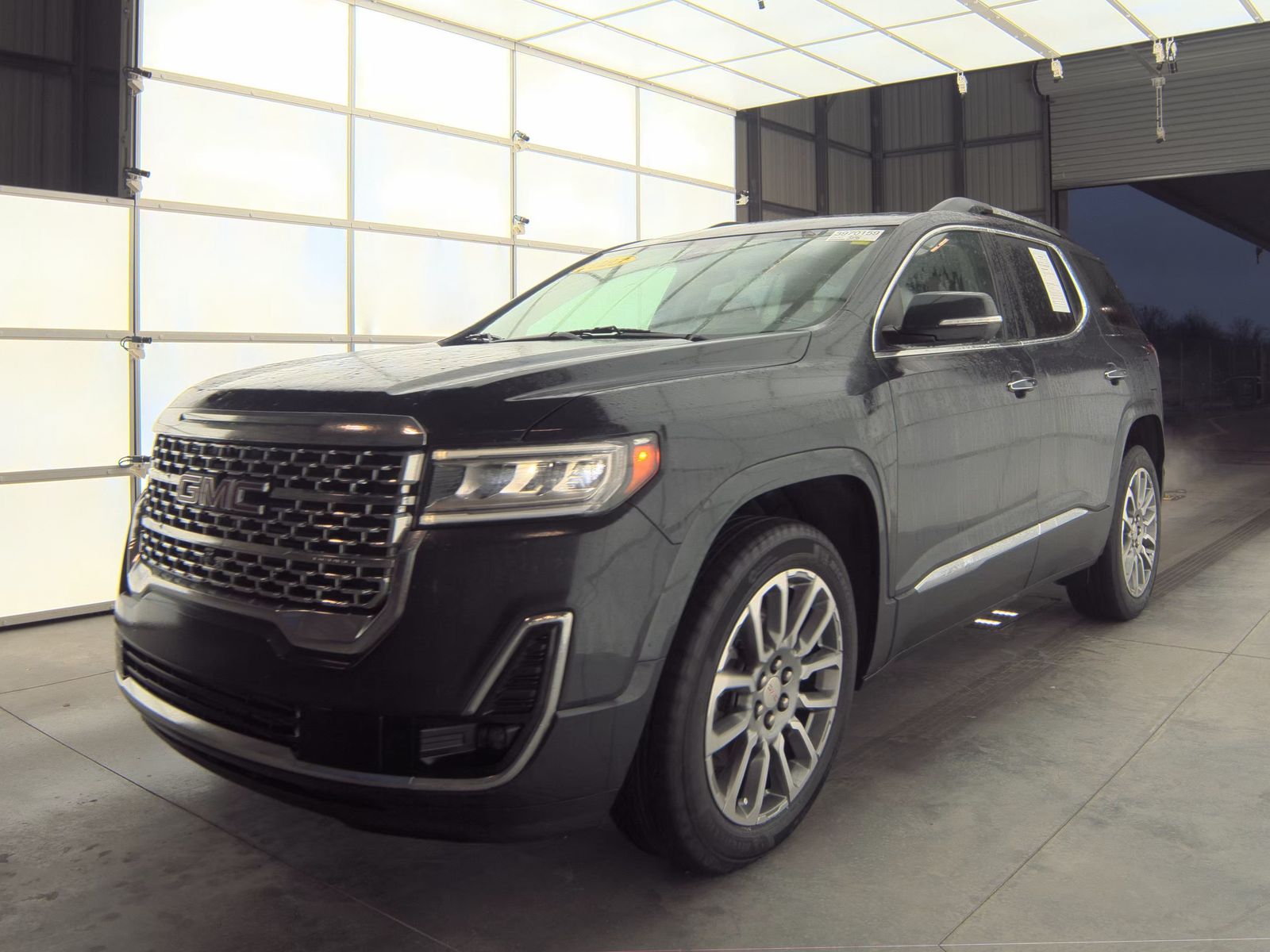 2023 GMC Acadia Denali's photo