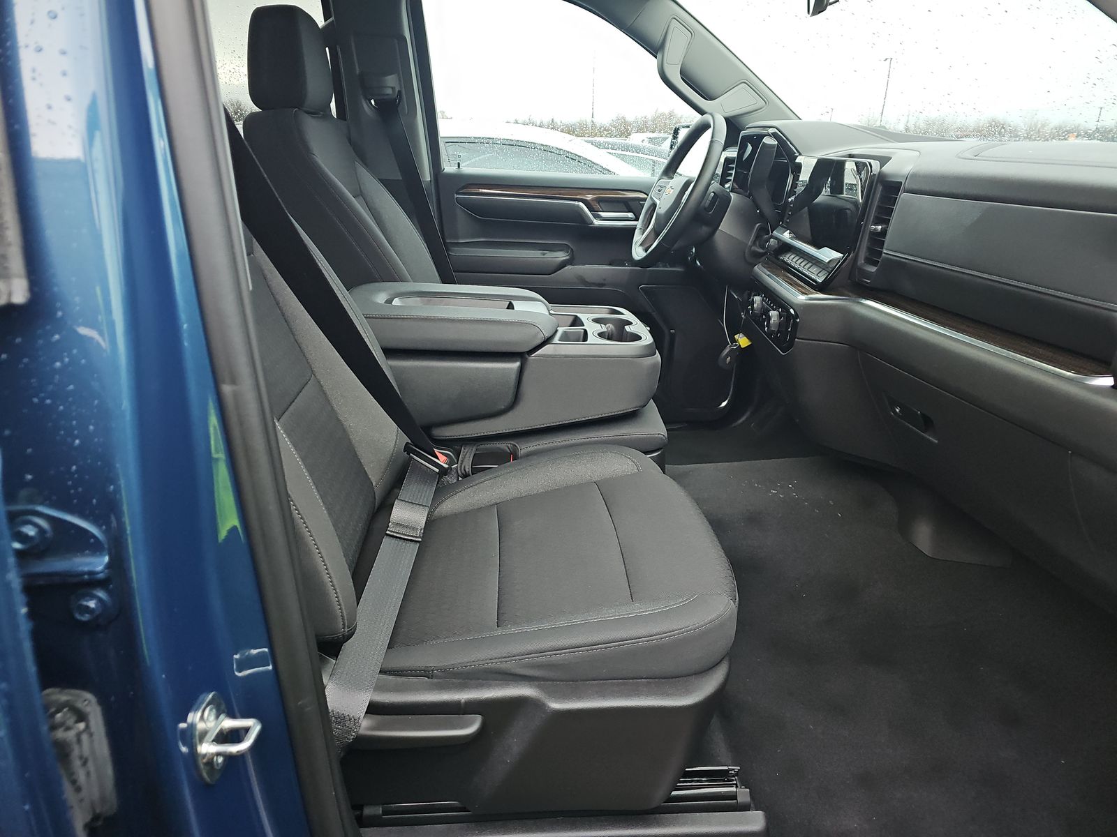 2024 Chevrolet Silverado 1500 LT AWD