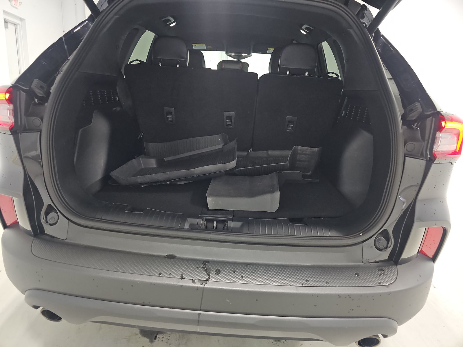 2025 Ford Escape Hybrid ST-Line Elite AWD