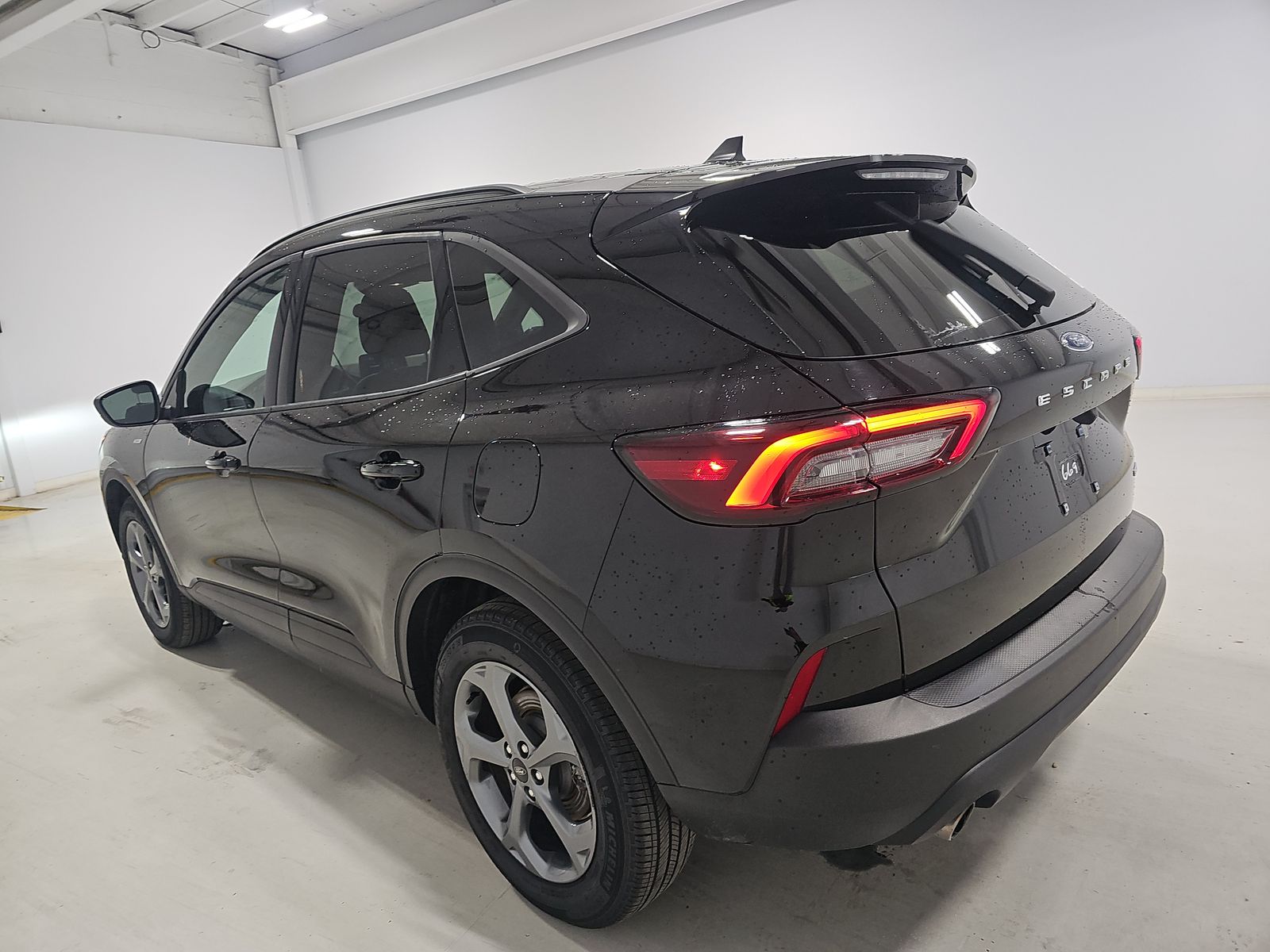 2025 Ford Escape Hybrid ST-Line Elite AWD